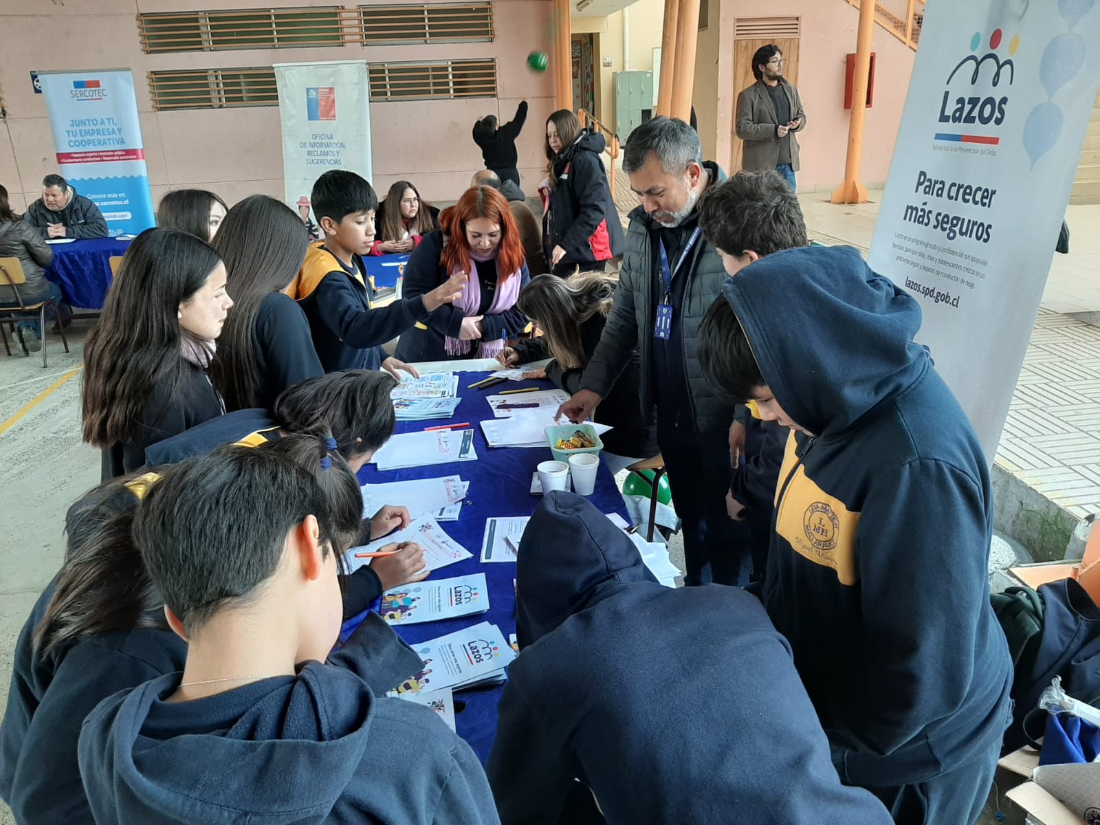Escuela Lidia Matte abrió sus puertas a despliegue de Gobierno en ...